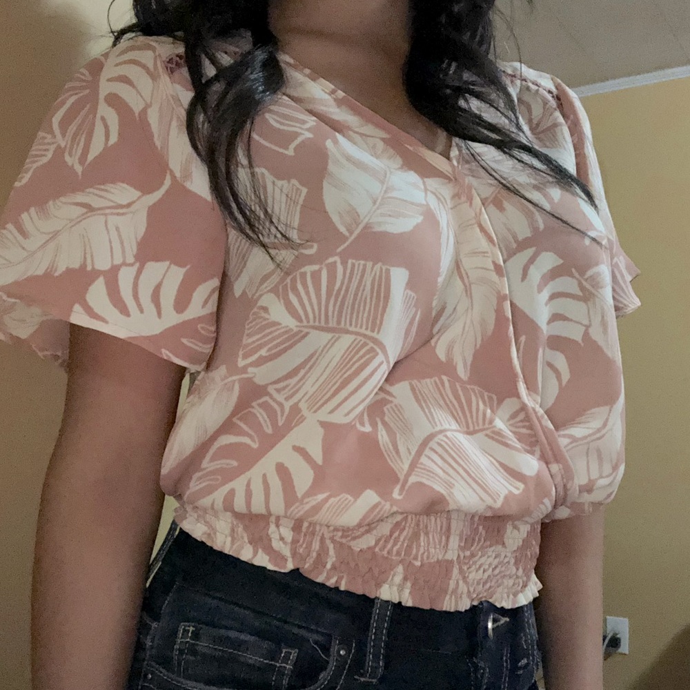 Tropical Short sleeve top leaf design ,pink and white